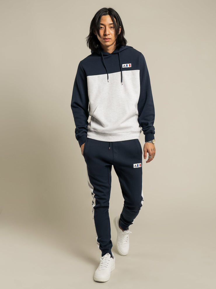 pilier hooded sweater